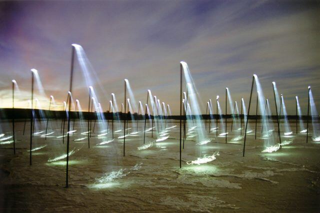 Transferenc-Field-Lake-Tyrell-2009-640x427